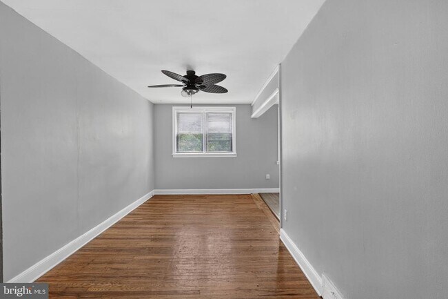 Building Photo - 351 W 22nd St