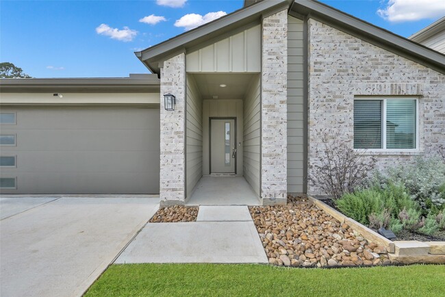 Building Photo - 14213 Wonder Lake Ln