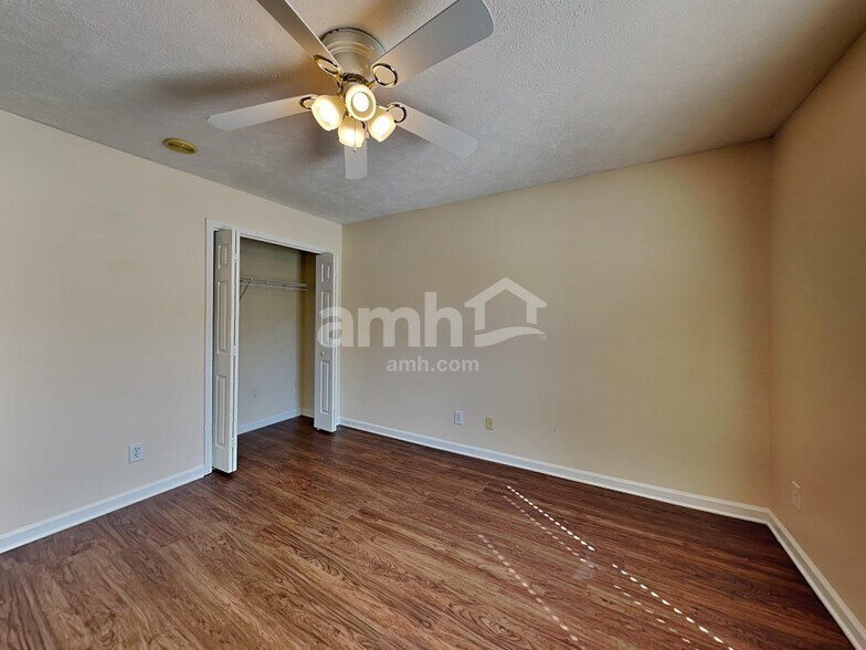 Building Photo - 633 Tylertown Rd