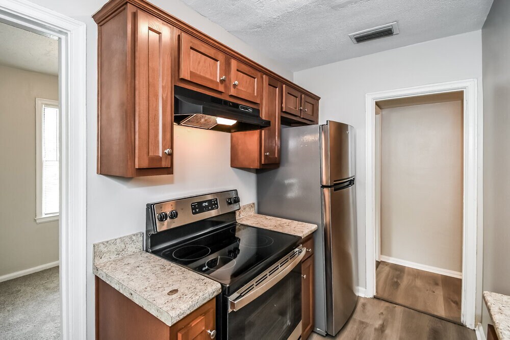Building Photo - 1130 Saratoga Blvd