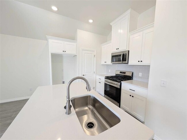 Building Photo - 2224 NW 170th St