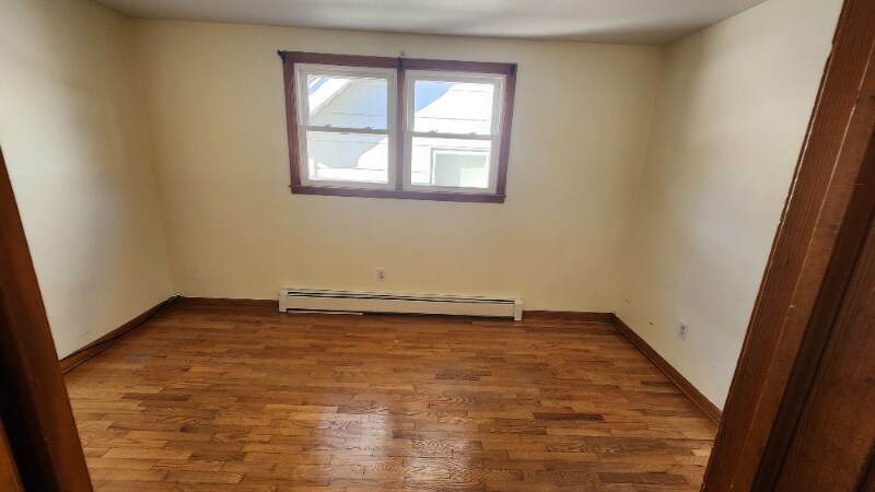 Building Photo - 508 Cross St