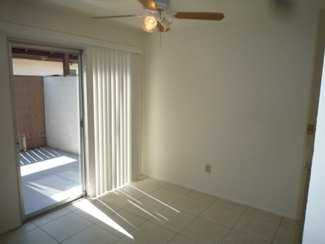 Building Photo - 1800 E Heim Ave