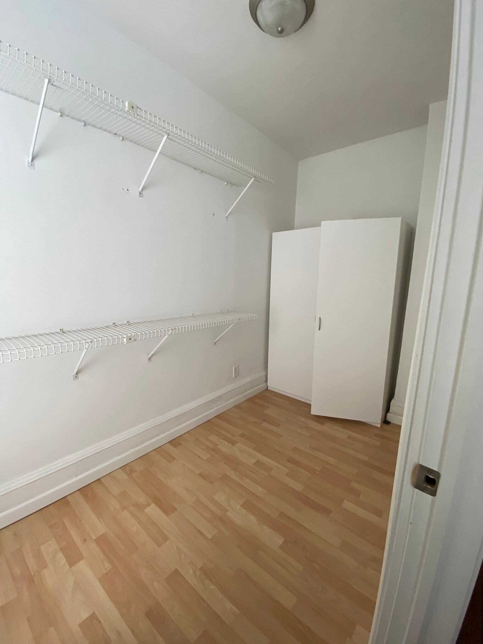 Building Photo - 12010 Paul Ave