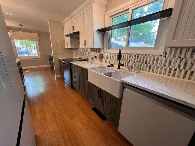 Building Photo - Beautiful Home in West Fort Collins