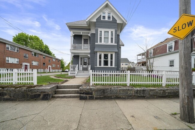 Building Photo - 53 Newbury Ave