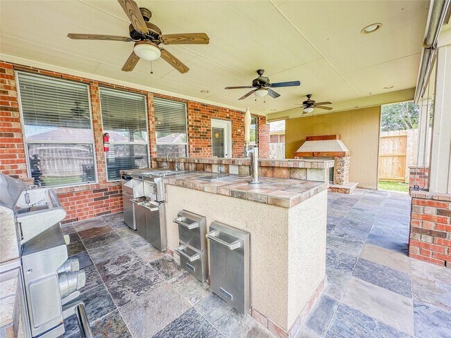 Building Photo - 14627 Cypress Cottage Ct