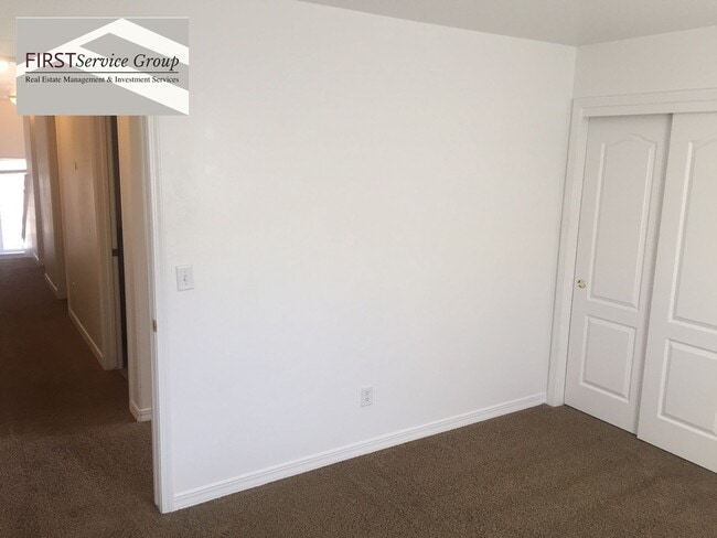 Building Photo - 3601-3603 W Dill Dr