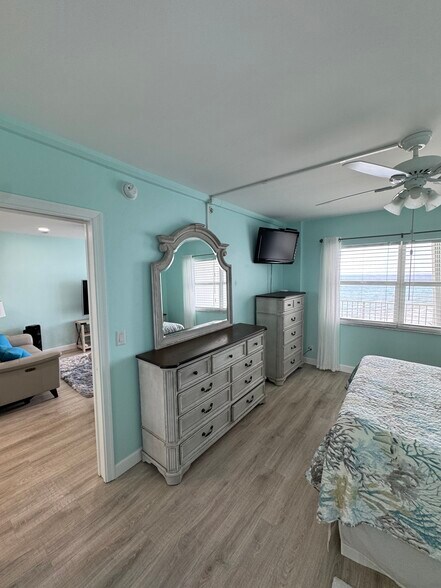 Building Photo - 3101 S Ocean Blvd