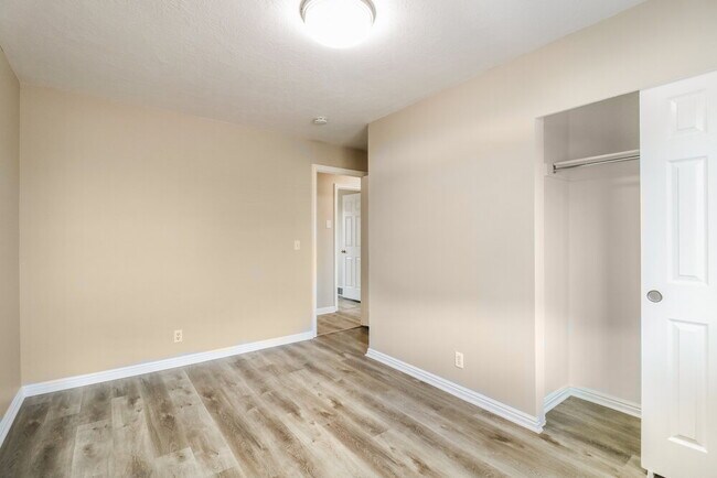 Building Photo - 3222 Flintbrook Cir