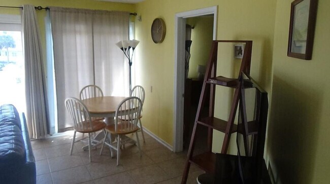 Building Photo - 497 Plantation Rd