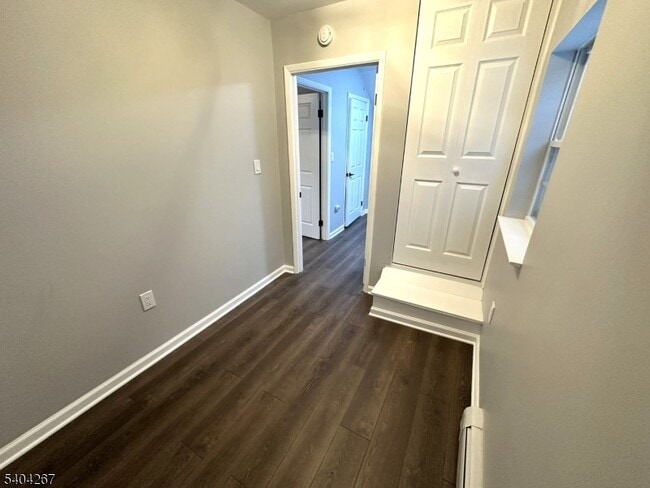 Building Photo - 236 Kinnelon Rd