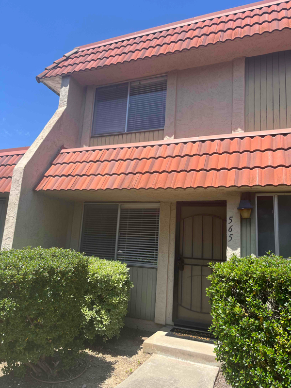 Building Photo - 565 Beverly Pl