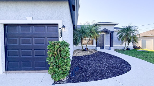 Building Photo - 4002 SW Jarmer Rd