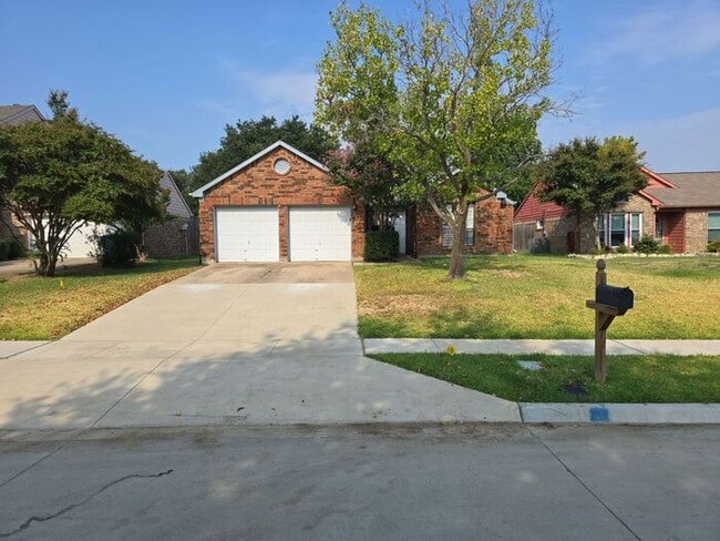 Primary Photo - Bright & Spacious 3-Bedroom Home in Flower...
