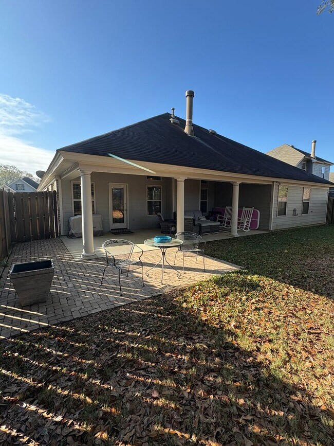 Building Photo - Woodland Creek Rental