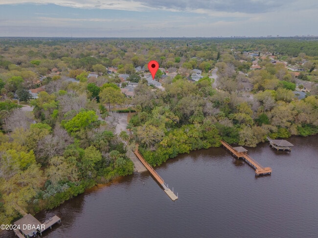 Building Photo - 6236 Clover Bend Dr