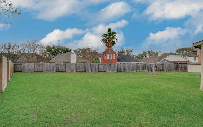 Building Photo - 6522 Everhill Cir