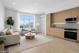 Building Photo - 1440 N Front St