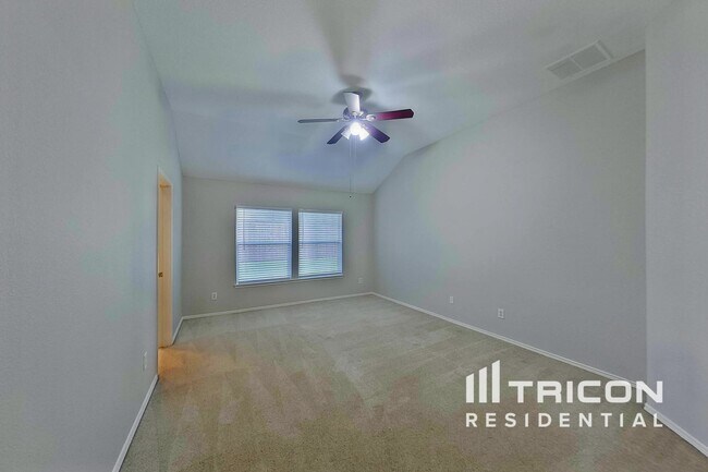 Building Photo - 405 Fireberry Dr
