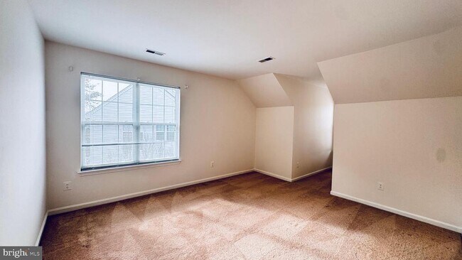 Building Photo - 9161 Lost Fields Ct