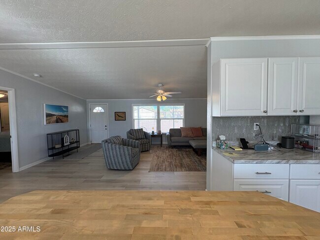 Building Photo - 147 Earl Dr