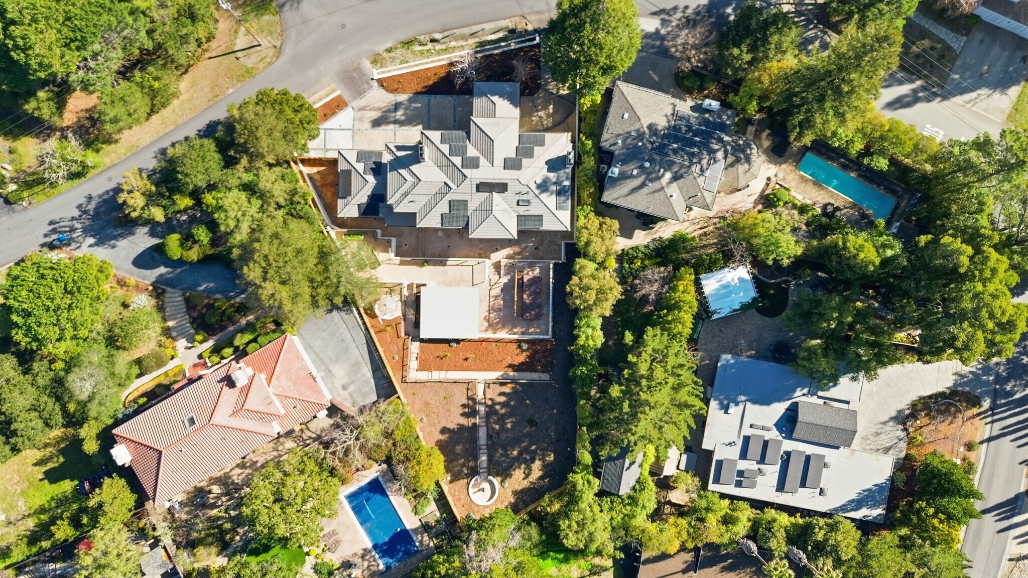 Building Photo - 544 Sunset Way