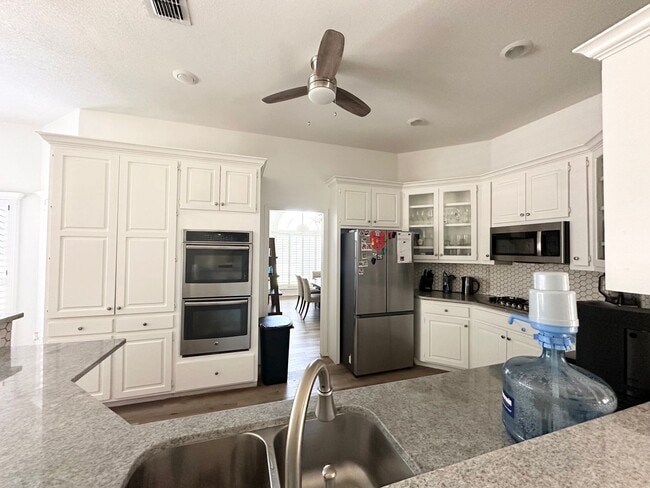 Building Photo - Gorgeous Home For Rent Available July 10th.