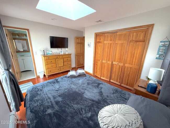 Building Photo - 106 Trinidad Ave