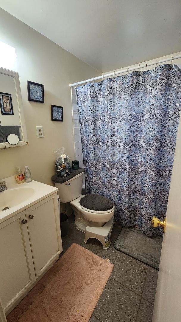 Building Photo - Great Alexandria Location