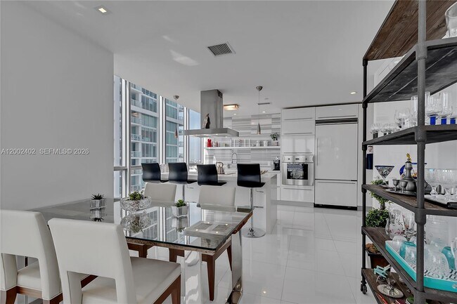 Building Photo - 1100 Biscayne Blvd