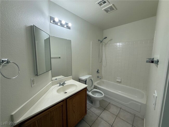 Building Photo - 5316 Creeping Ivy Ct