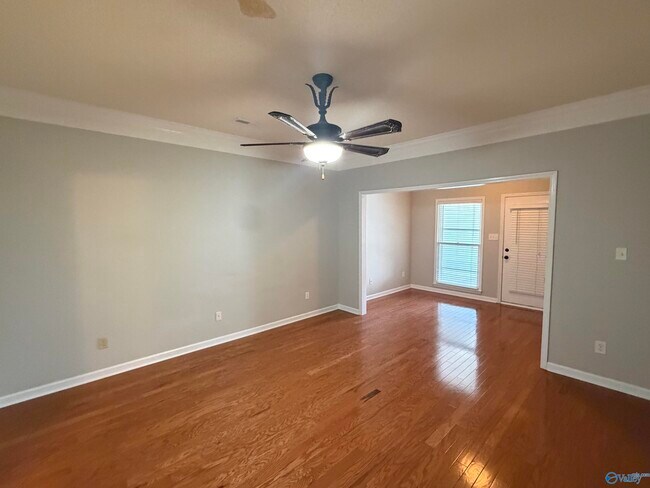 Building Photo - 2410 Brookline Ct S W