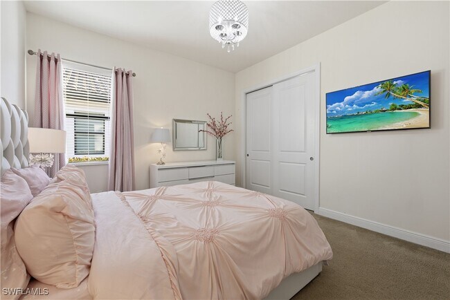 Building Photo - 4573 Tamarind Way