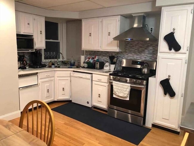 Building Photo - 72 Boston Ave