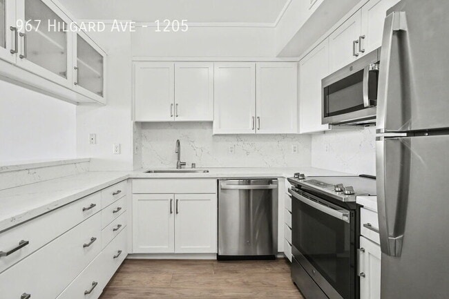 Building Photo - 967 Hilgard Ave