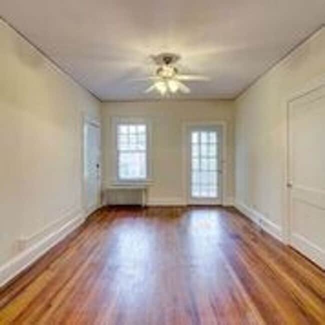 Building Photo - In Town Living With A Secluded Feel!