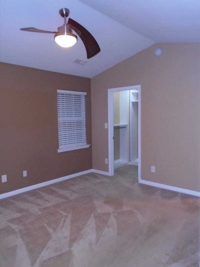 Building Photo - 3262 Ivy Wood Ln