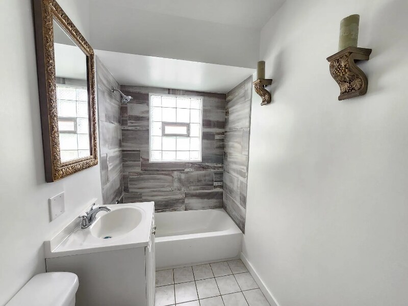 Building Photo - 5142 Pennsylvania St