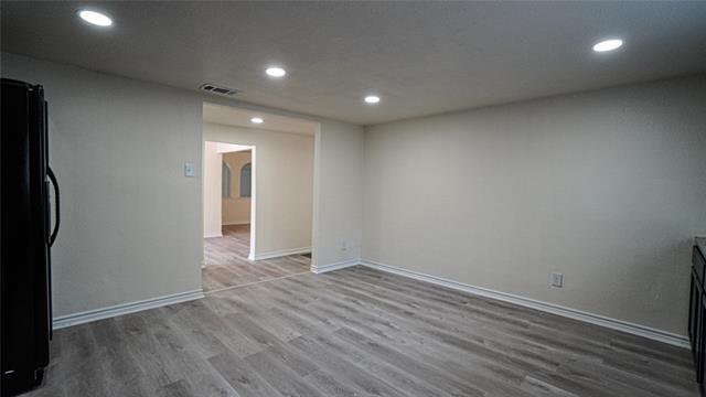 Building Photo - 1221 Cove Dr
