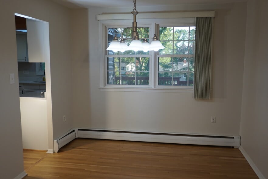 Building Photo - 239 E Timonium Rd