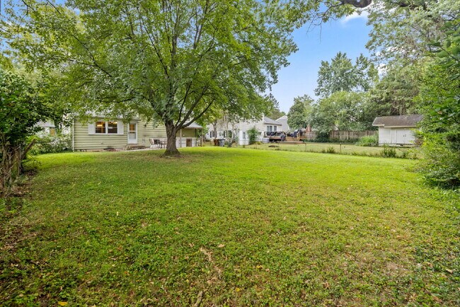 Building Photo - Convenient, Spacious and Affordable 4BR ho...