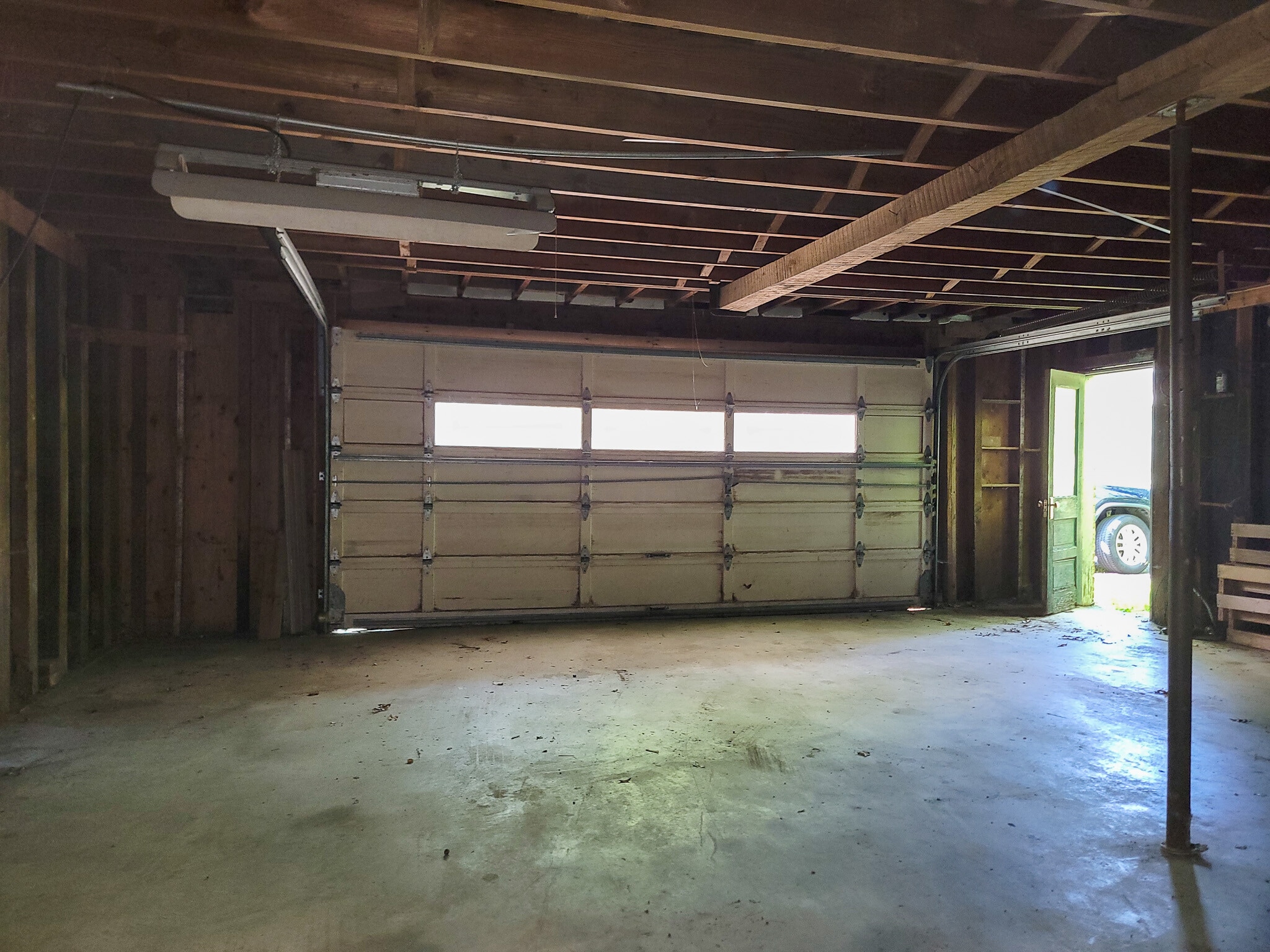 Building Photo - 358 Pool Rd