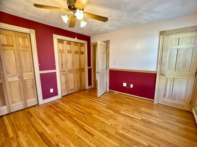 Building Photo - 17 Linwood St