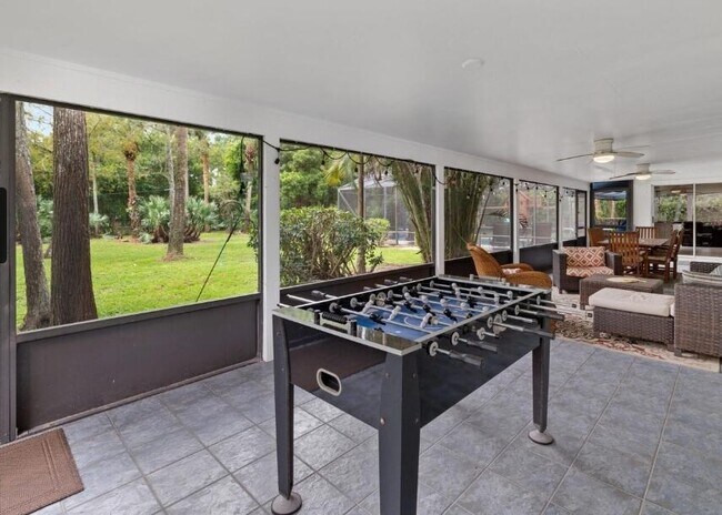 Building Photo - 14775 Stirrup Ln