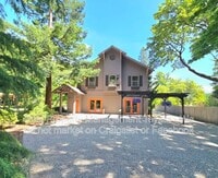 Building Photo - 5560 Hillard Rd