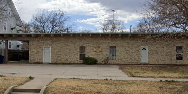 Primary Photo - Broadway Villas, Newton