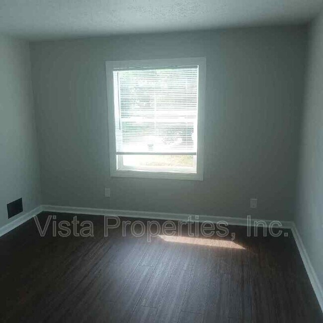 Building Photo - 301 N 41st St