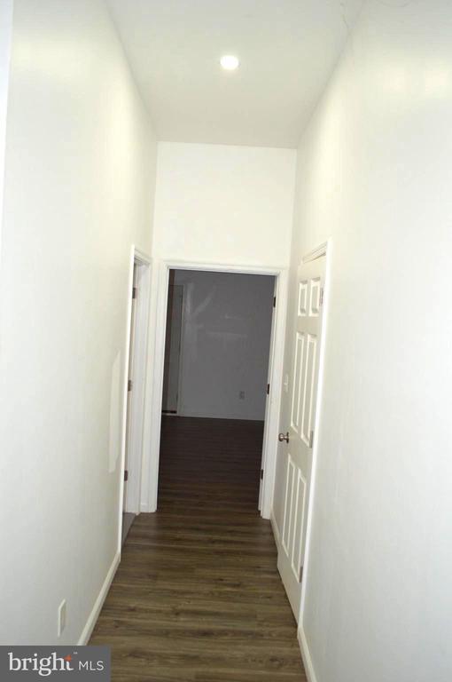 Building Photo - 1339 W Lafayette Ave