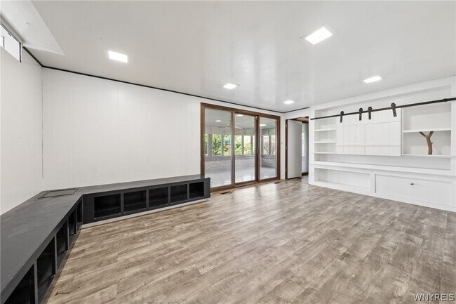 Building Photo - 40 Tristan Ln